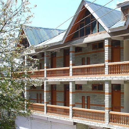 Hotel Arohi Vashist 외부 사진
