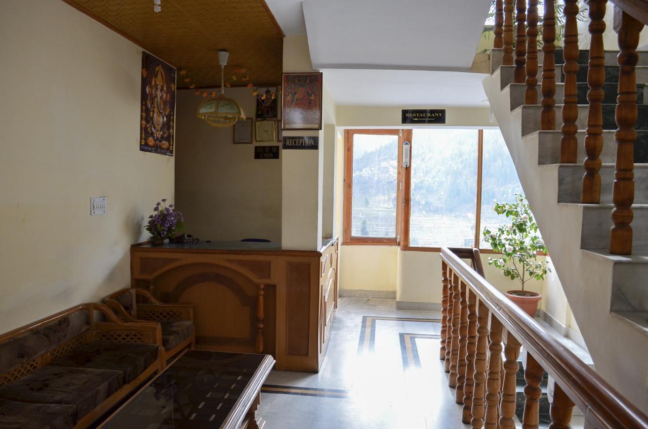 Hotel Arohi Vashist 외부 사진